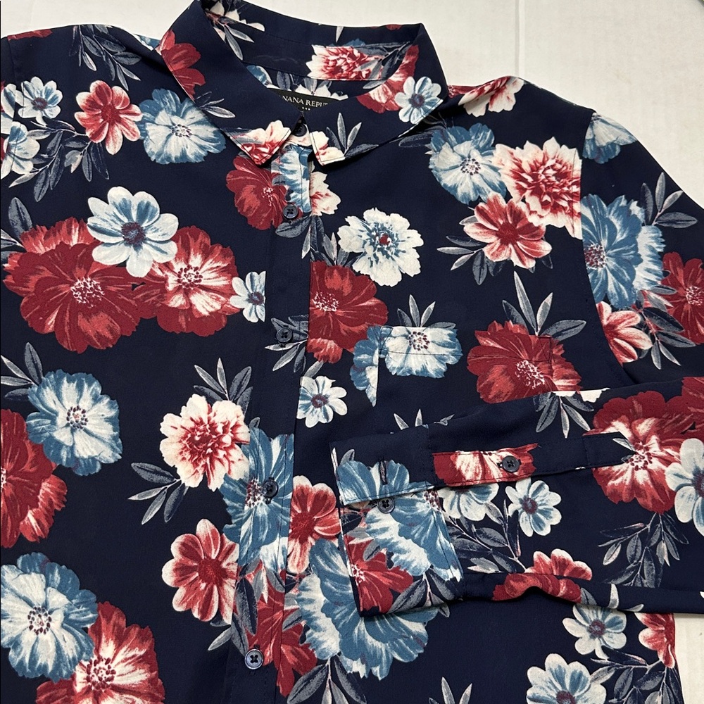 Banana Republic Navy Floral Button Down Sheer Boyfriend Fit Top Woman's Small